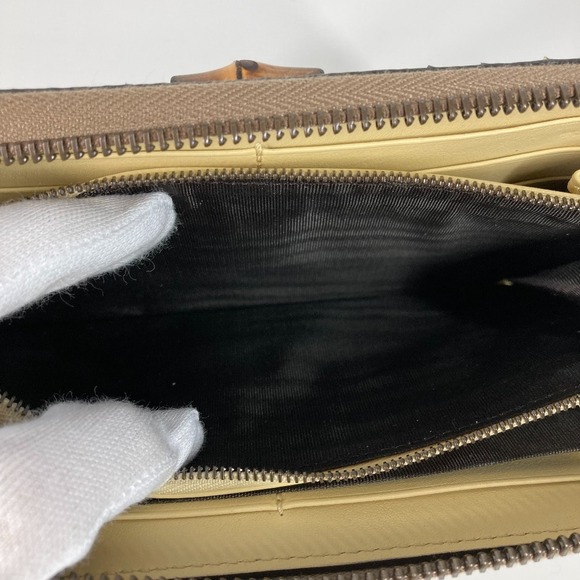 Gucci Long Wallet GG Bamboo Round Zipper Python Leather White - Picture 8 of 11